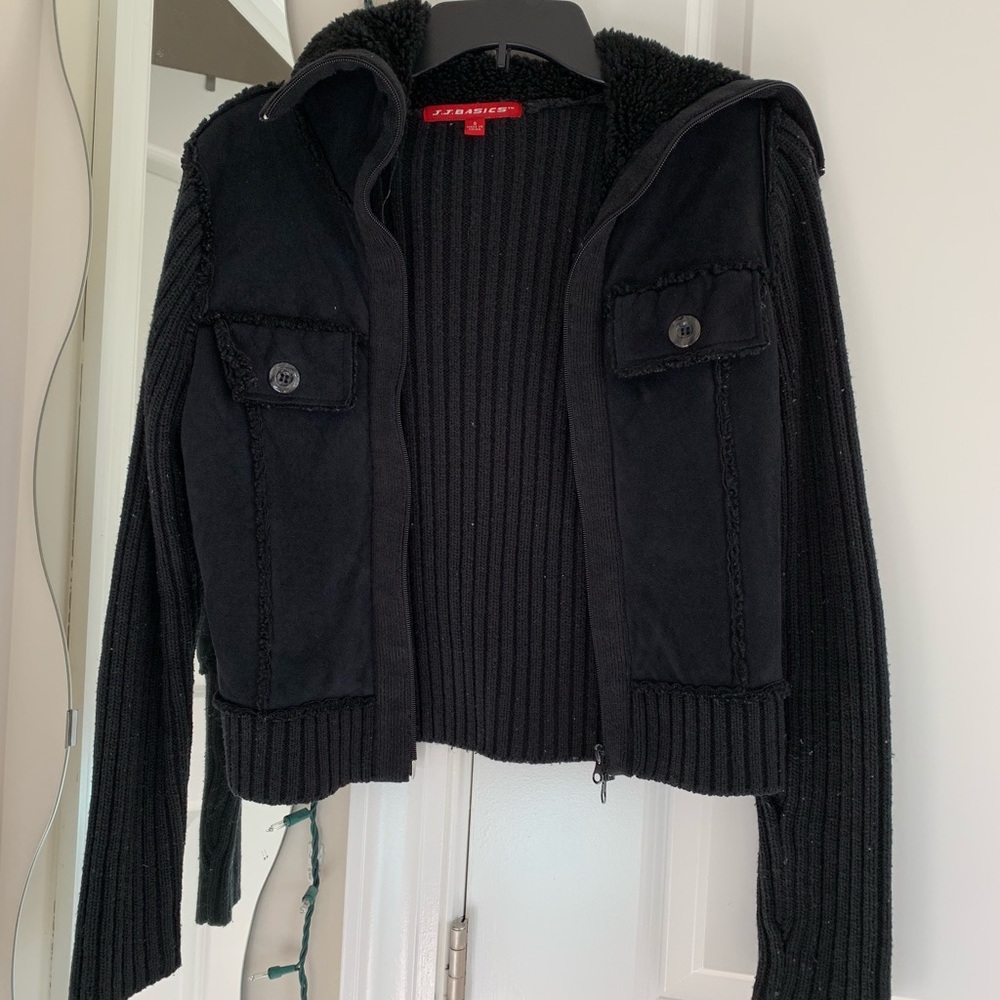Size S black fleece jacket